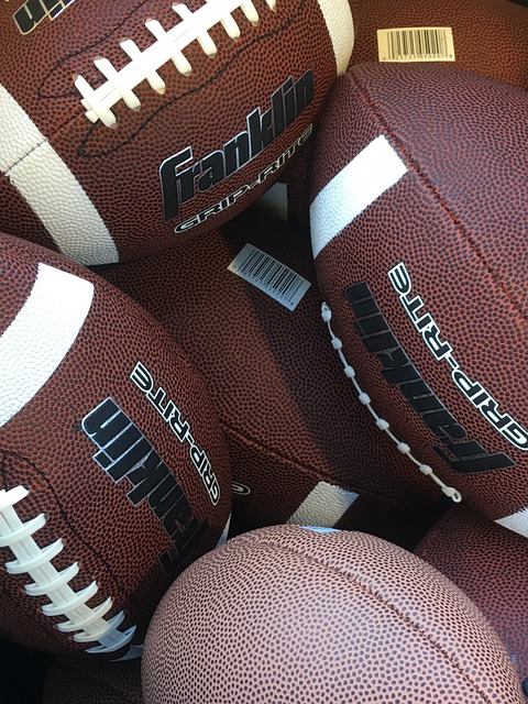 阿玛德通过 阿玛德通过