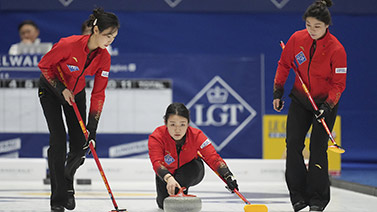 提供了深入 提供了深入